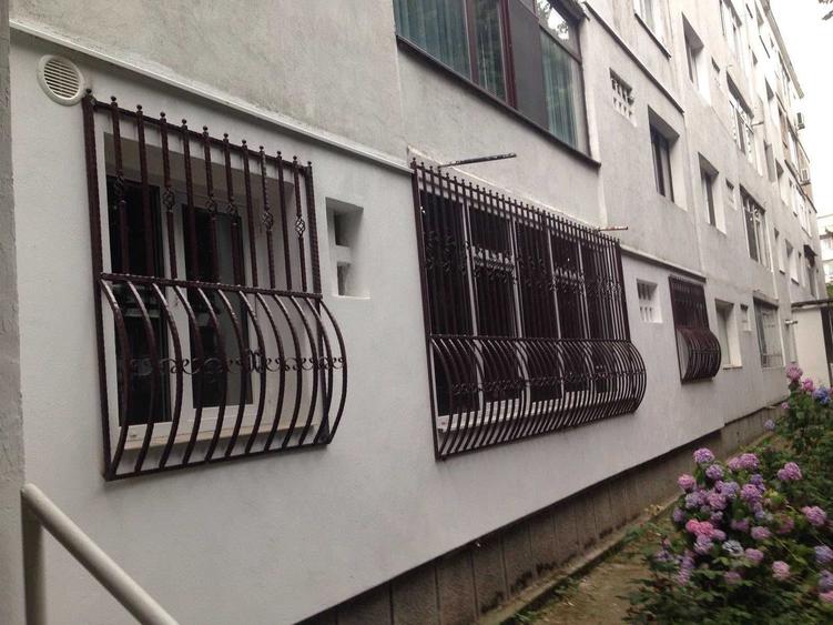 Apartament cu 2 camere semidecomandat în Cina