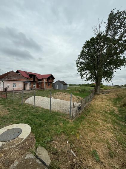 Casă cu 3 camere în Doba