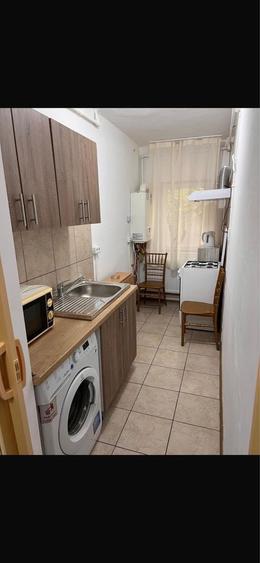 Garsonieră decomandată în Central