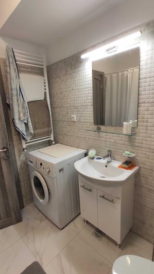 Apartament cu 2 camere decomandat în Cățelu