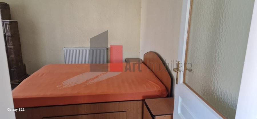 Casă cu 3 camere în Central