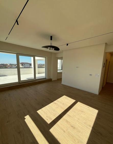 Apartament cu 3 camere de vanzare tip penthouse, Valea Lupului - 1