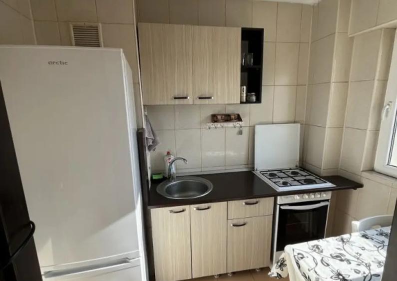 Dristor etaj 8 semidecomandat bloc mixt - 2