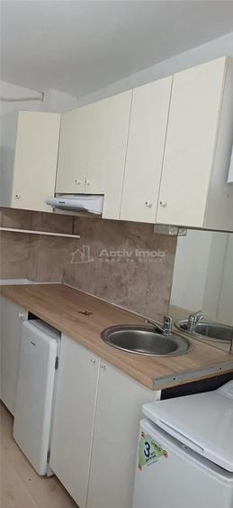 Camera- de inchiriat - Steagu - 2