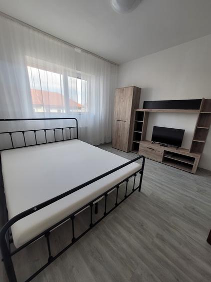 GARSONIERA MOBILATĂ- ETAJ 1 - TERMEN LUNG -CET -EGRETEI-1350 RON - 4