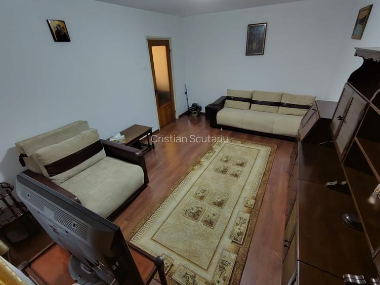 Garsoniera zona Drumul Taberei Valea Calugareasca