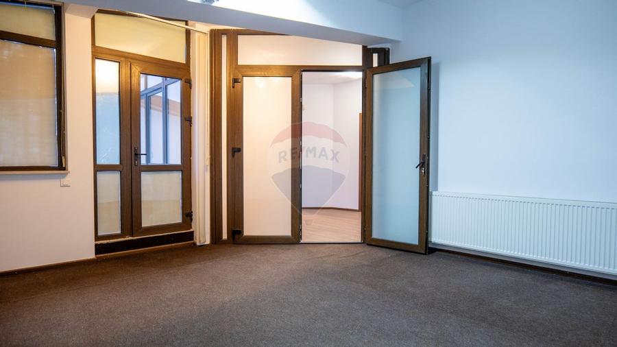 INVESTITIE - Vanzare vilă spatioasa cu S+P+2E+M, zona Doamna Ghica - 25