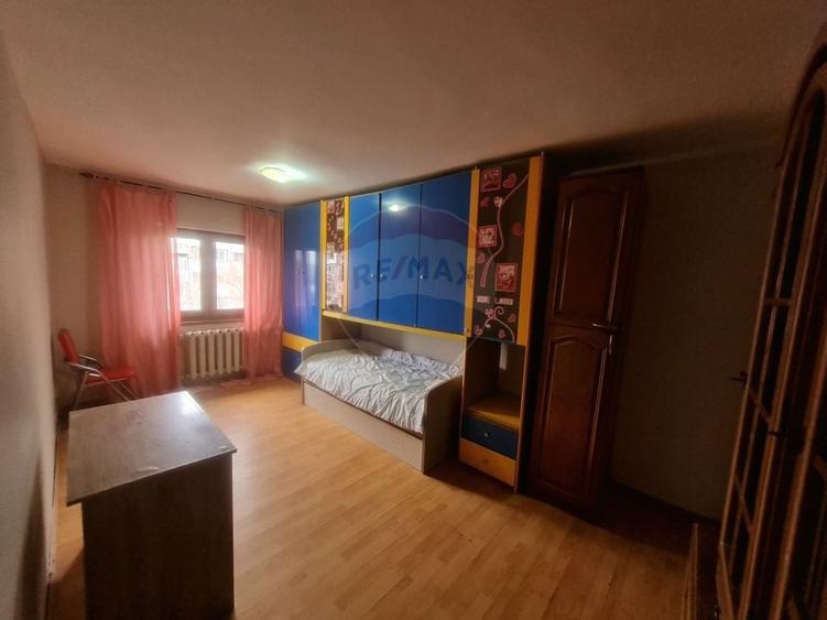 Apartament cu 4 camere de inchiriat  langa spitalul judetean - 5