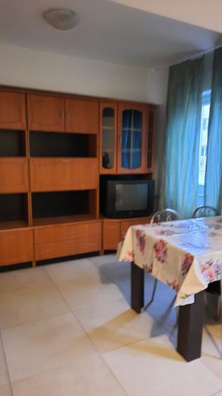 Vand apartament cu 2 camere din 3 in Arad. Zona centrala Et.2. Renovat. Suma de 110000 euro - 3