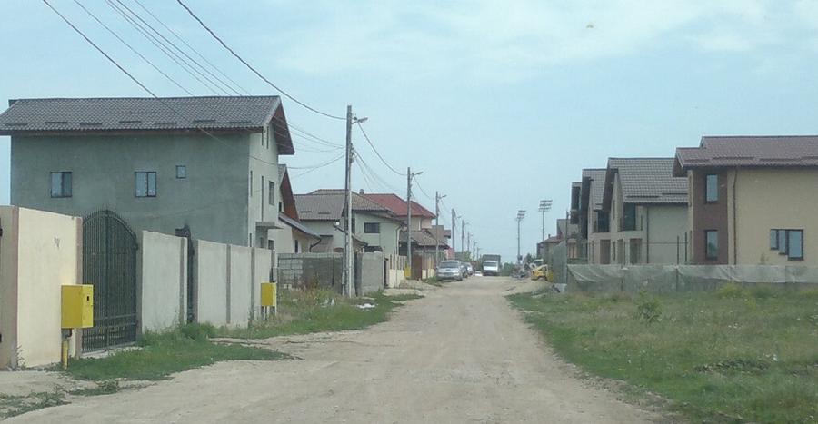 Berceni la stadionul din comuna - teren 412 mp zona vile - 3