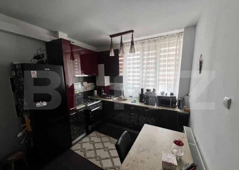 Apartament 3 camere, decomandat, bloc nou etaj 1 - 5