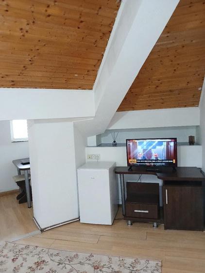 Particular inchiriez garsoniera centru - 6