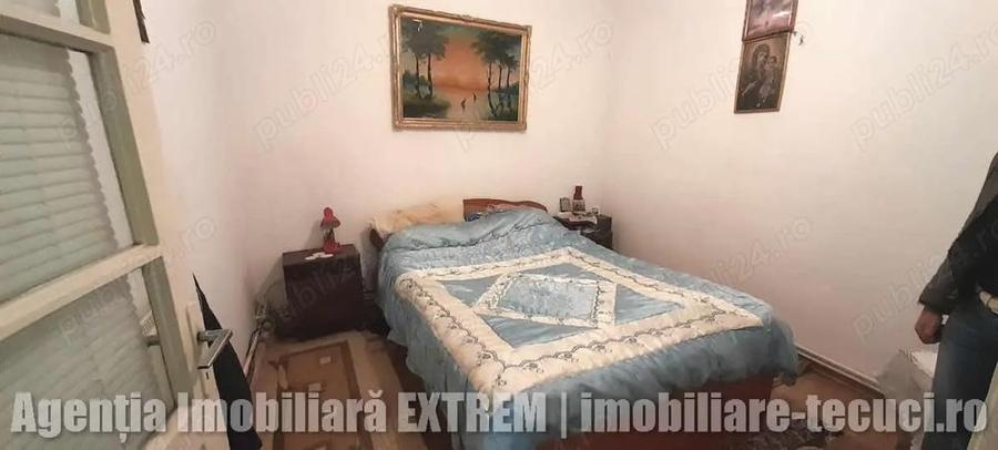 Casa cu 4 camere ?i 417mp teren in fa?a garii de sud din Tecuci - 1