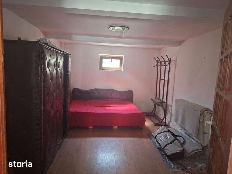 Eroilor(Granitului),casa P+1ET+M - 10
