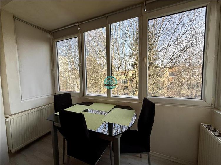 Apartament cu 3 camere de vanzare, bloc izolat, Semicentral - 9