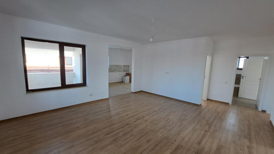 CASA 4 CAMERE CU SUPRAFATA GENEROASA IN  STIL NEOROMANESC - 13