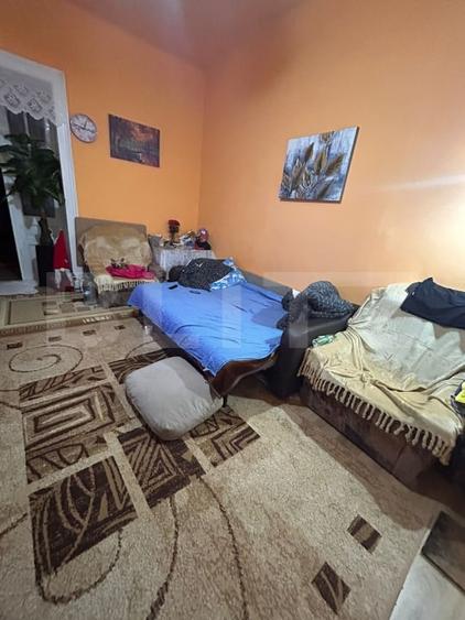 Apartament cu 3 camere semidecomandat, mobilat în Tipografilor