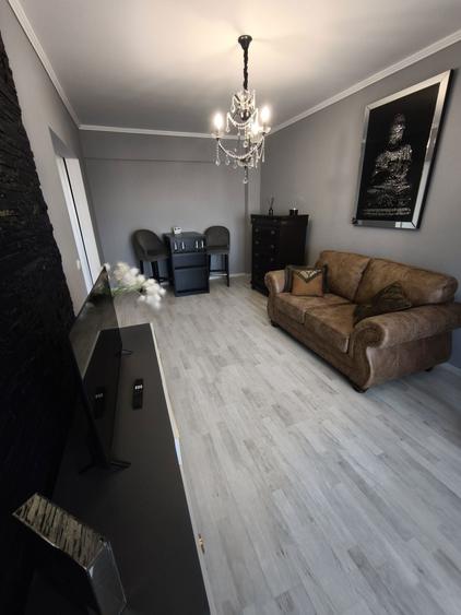 Vand apartament 2 camere mobilat+loc parcare - 2