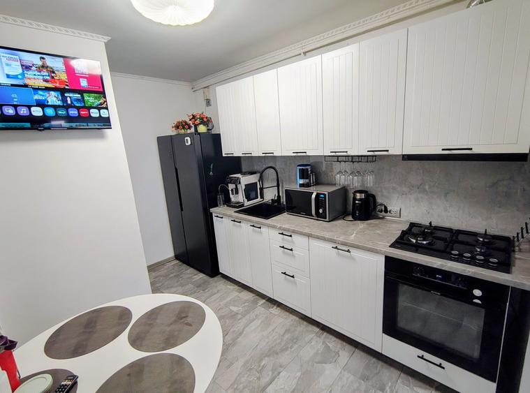 Proprietar!!! Vand ap 3 camere zona Vlaicu - 1