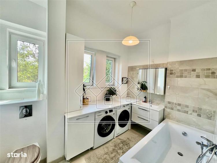 Apartament la casa - 4 camere, 111 mp - Zona centrala - 6