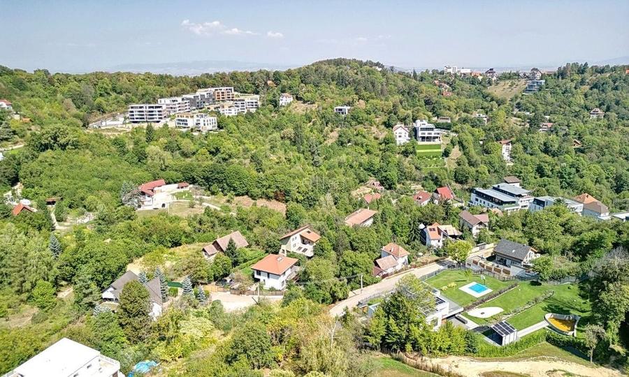 Teren intravilan zona Schei - 19