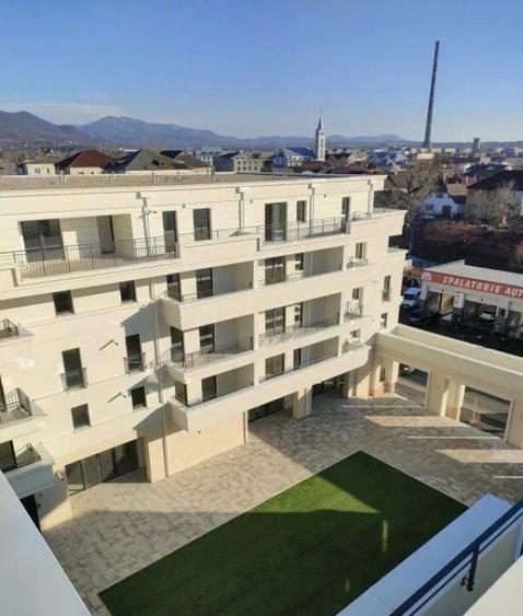 Apartament cu o camera, 36 mp, zona centrala - 2