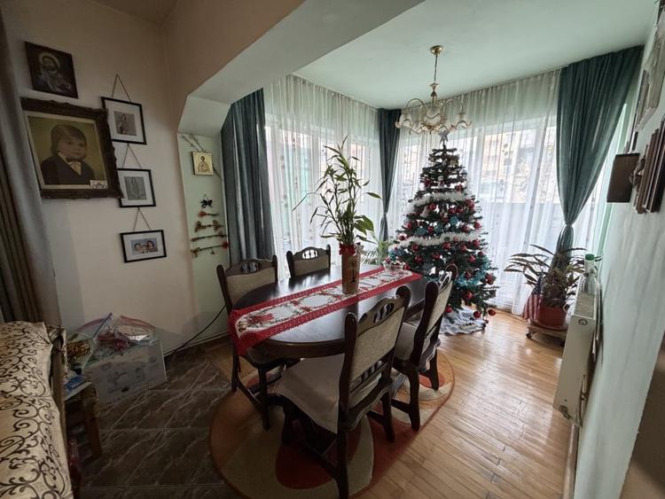 Casa Individuală 6 camere | 360 mp + Terasă de 40 mp | Teren 775 mp | Cetate - 6