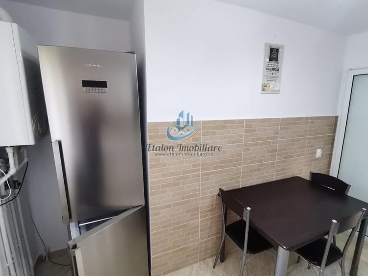 Apartament 3 camere, 2 bai, boxa, zona centrala, Piatra Neamt - 3