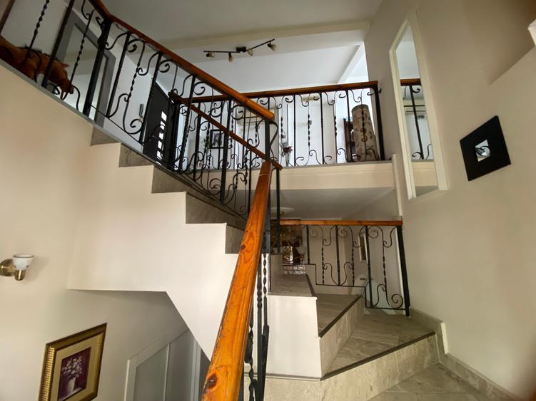 De inchiriat vila Bulevardul Ferdinand - 12