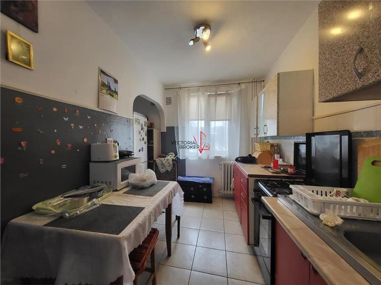 APARTAMENT 3 CAMERE / ETAJ 1 / ZONA VERDE - 6