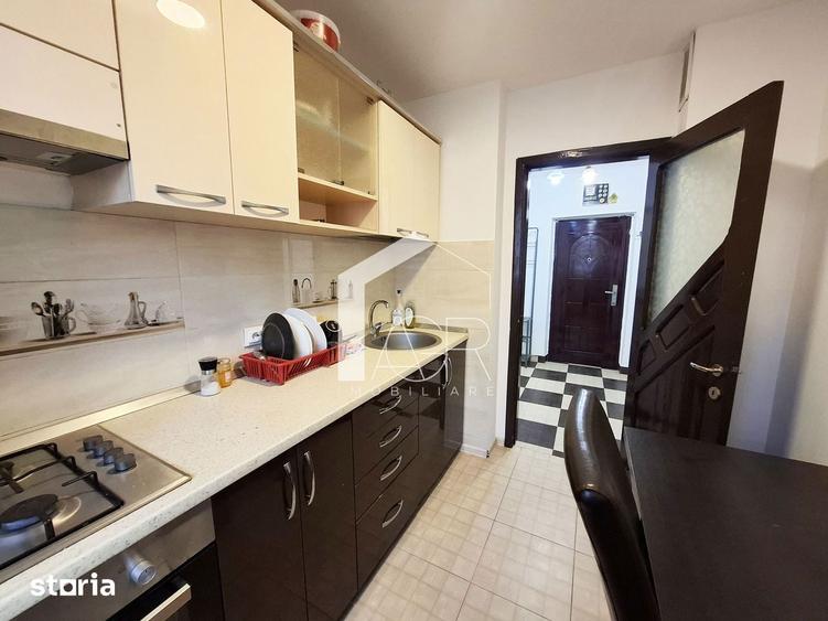 Apartament cu 3 camere, decomandat, zona Republicii - 3