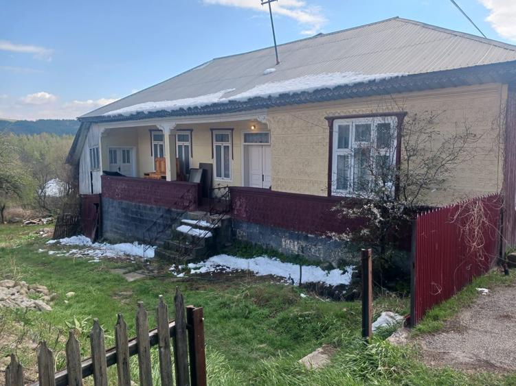 casa de vanzare 4 camere - 5