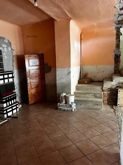 Vand casa central cisnadie - 2