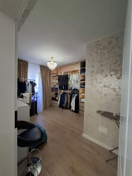 Apartament cu 3 camere  cu loc de parcare si curte proprie -de vanzare - 8