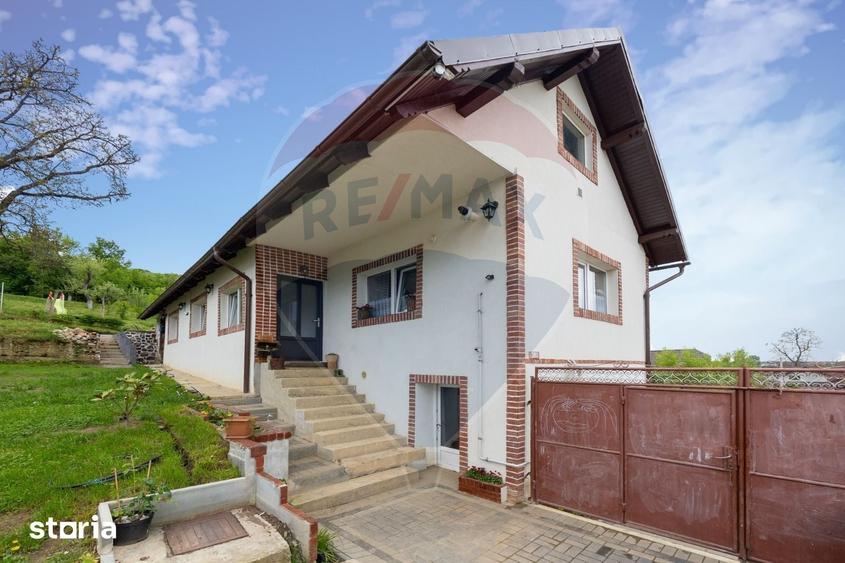 Casă cu 3 camere cu Teren 1029 Mp în Tărlungeni