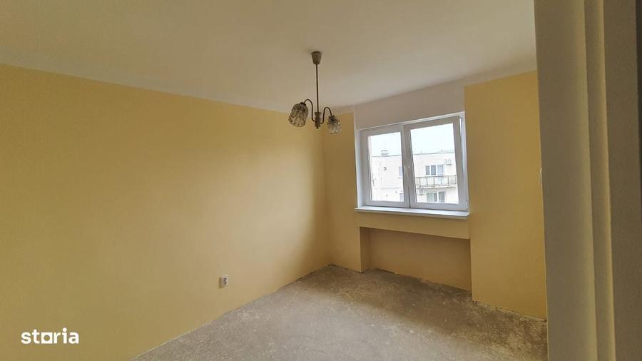 ap. 3 cam MVI str. Gladiolei 6 et 4 , 820 Eu/ mp - 4