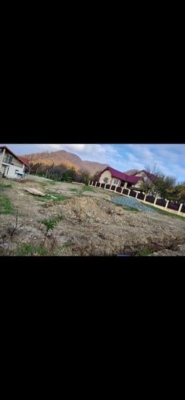 Vanzare teren intravilan .lan - 2