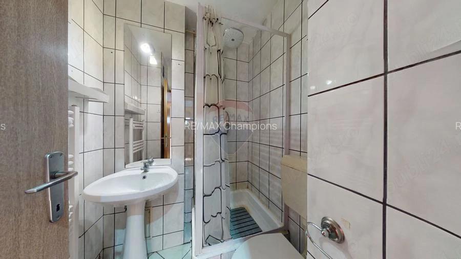 Apartament 4 camere + 2 parcari- Cartier Triaj-Bra?ov - 1