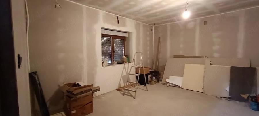 Casă cu 5 camere cu Teren 403 Mp în UTA