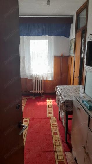 Apartament cu 3 camere decomandat în Autogară