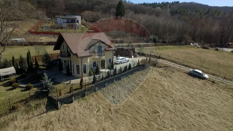 Casă / Vilă indiviuala cu panorama, Faget - 12