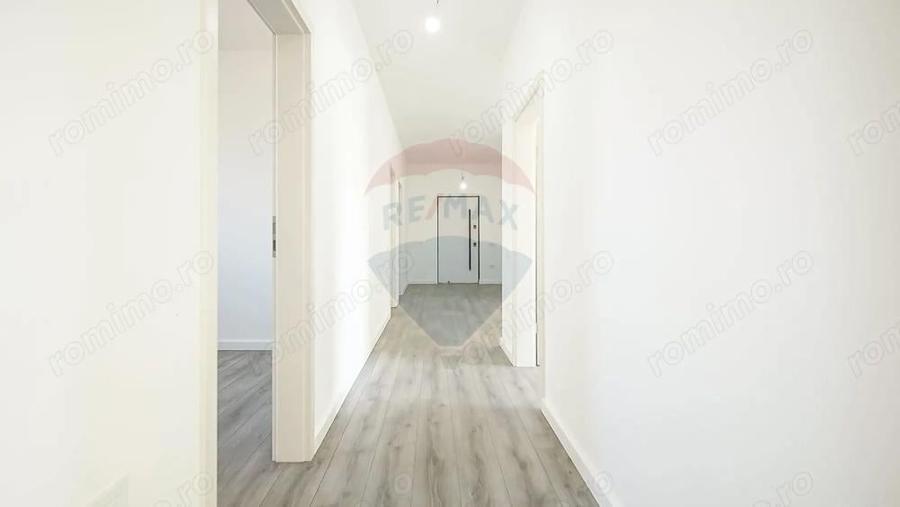 Casa cu 5 camere de vanzare - 5