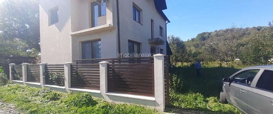 Gardani, casa cu etaj