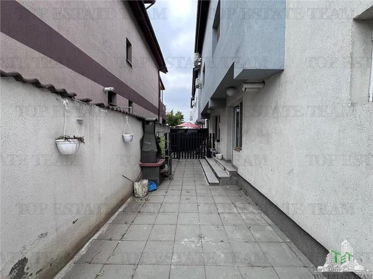 Vila moderna cuplata,curte individuala cu 5 camere , 3 bai , Living , terasa,mob - 4