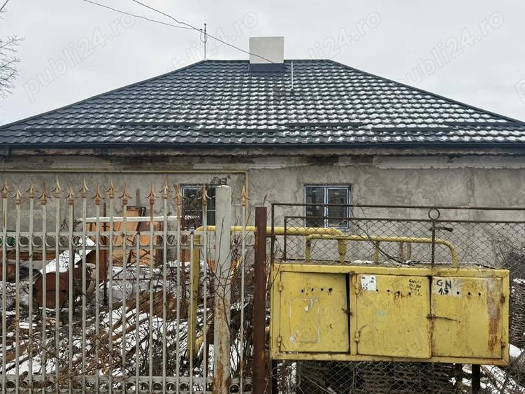 piatra neamt,vand 2 case in oglinda,gen duplex,de renovat ,se vand impreuna sau separat - 5