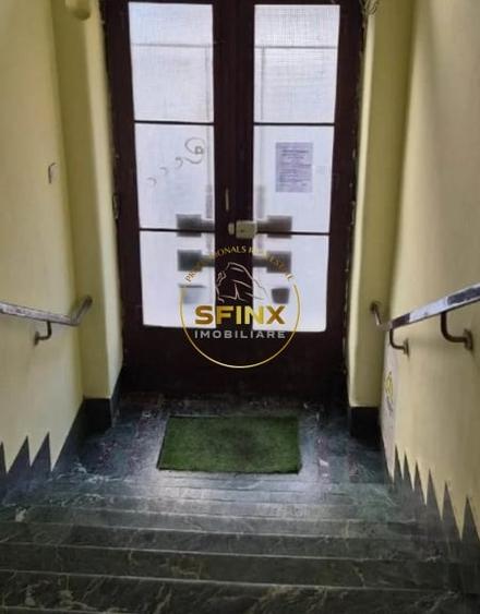 Apartament 4 camere, etajul 2, bloc interbelic fara  risc,  in zona Magheru - 7