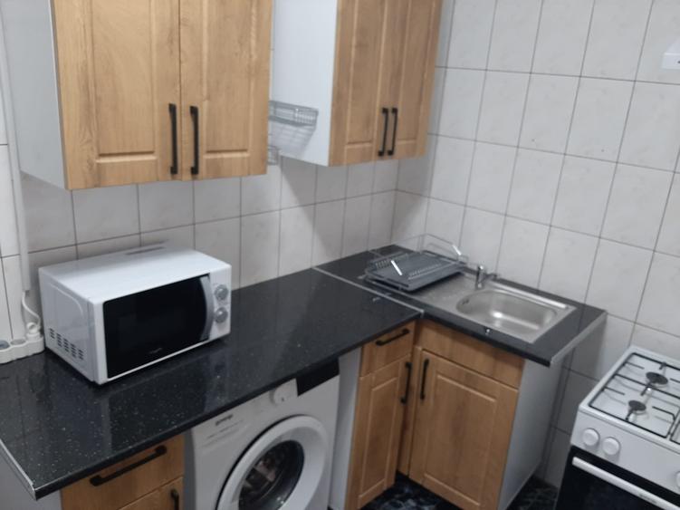 Titan-PARC IOR-Cinema Gloria - 7