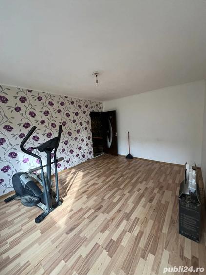 Apartament de vanzare 4 camere - 5