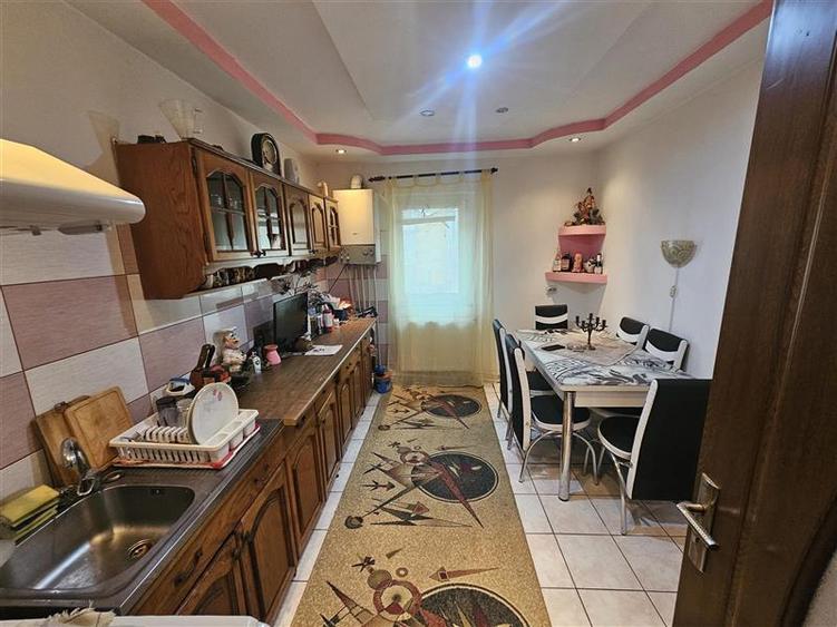 Resita, 3 Cam. Dec., Micro 4 - 27