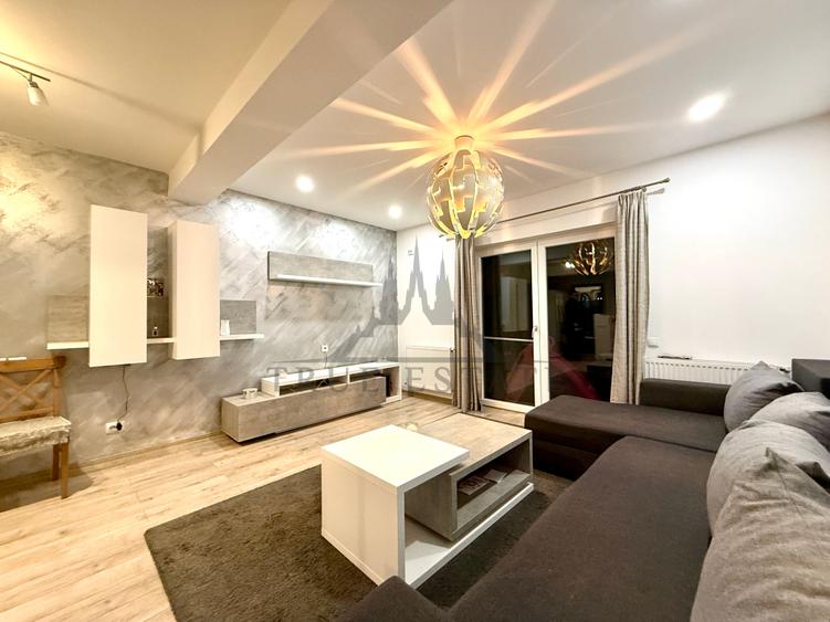 Vila tip duplex de vanzare cu doua locuri de parcare - 1